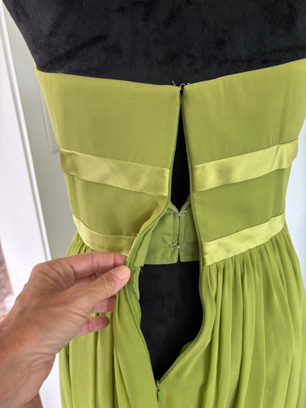 Kay Unger silk Strapless Olive-Green Midi Dress size 4 - Picture 7 of 12